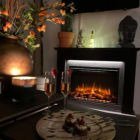 منزل للإقامة Wellness Mit Whirlpool Und Sauna *