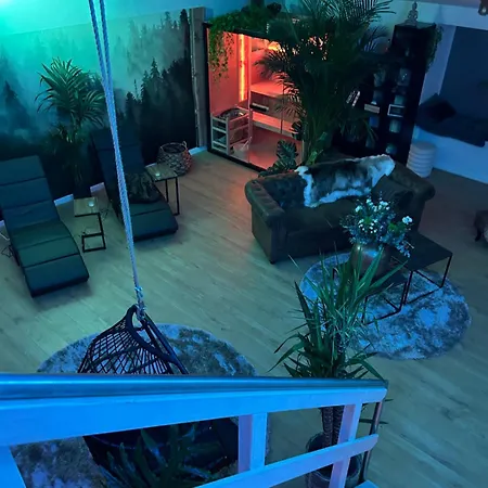 Wellness Mit Whirlpool Und Sauna *