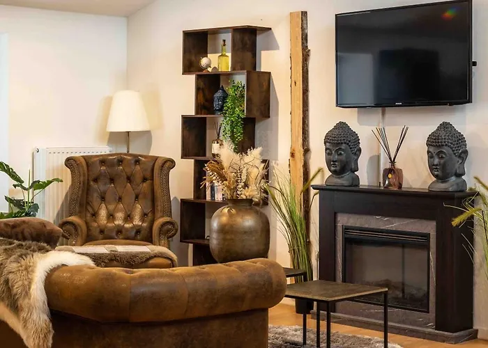 Wellness Mit Whirlpool Und Sauna